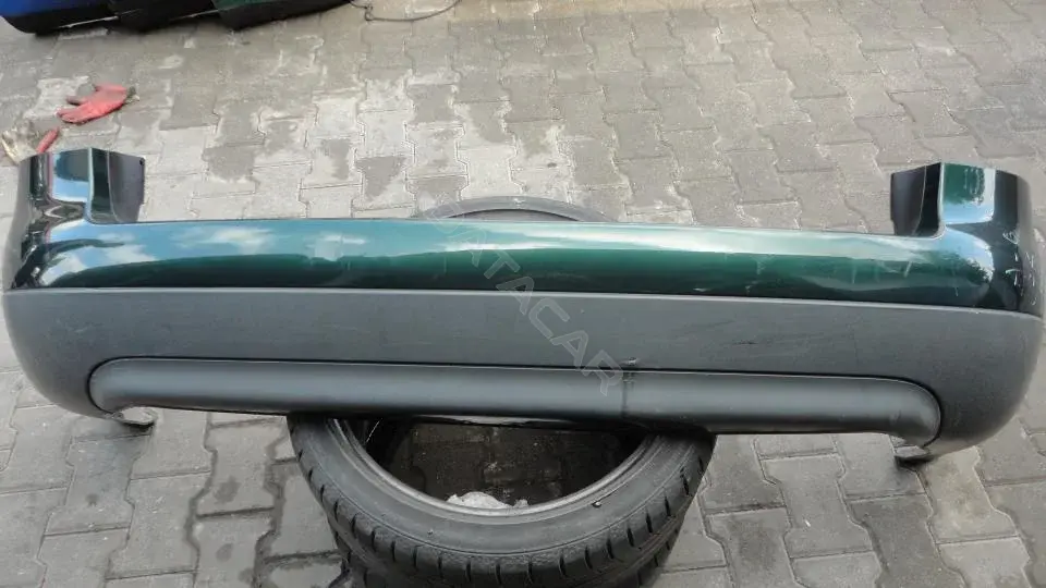 Задний бампер Bz149g0