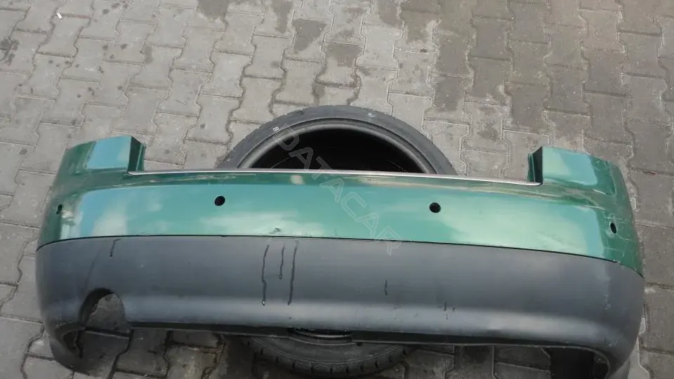 Задний бампер Bz148g0