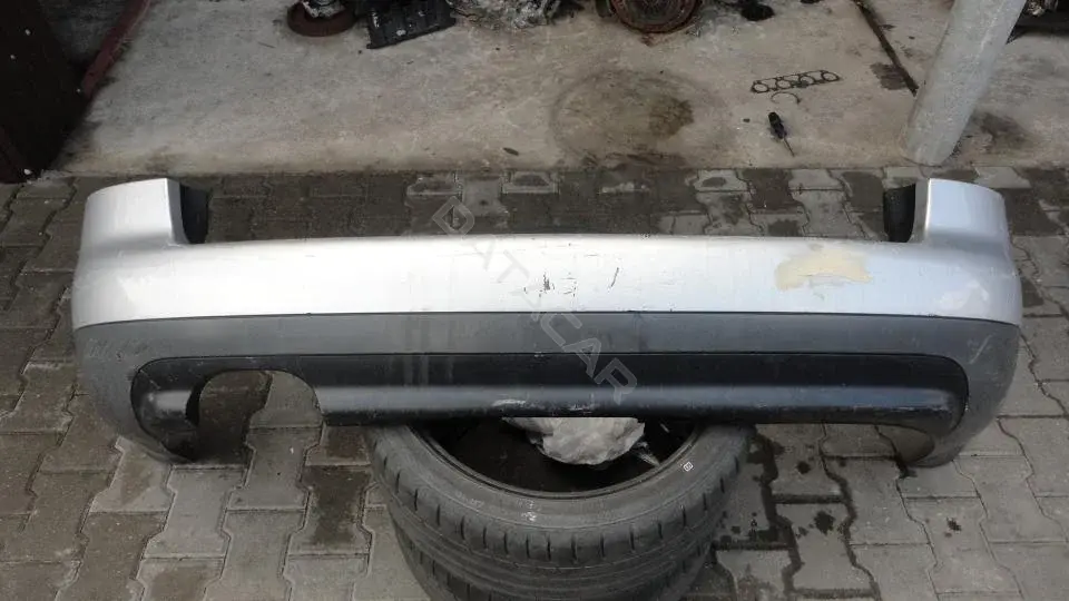 Задний бампер Bz145g0