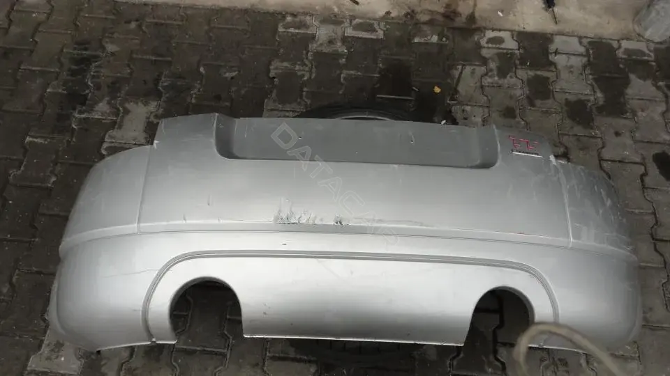 Задний бампер Bz144g0