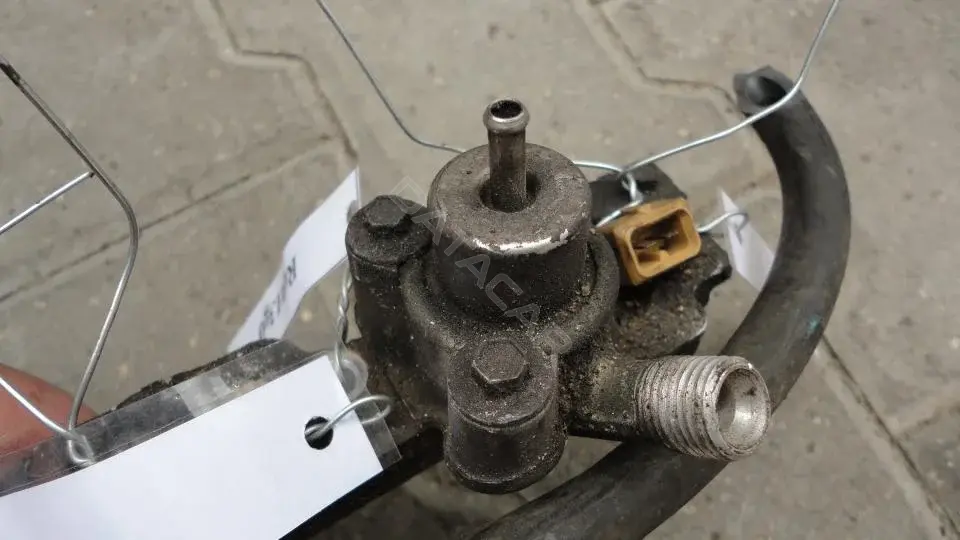Регулятор давления топлива Rdt13g0