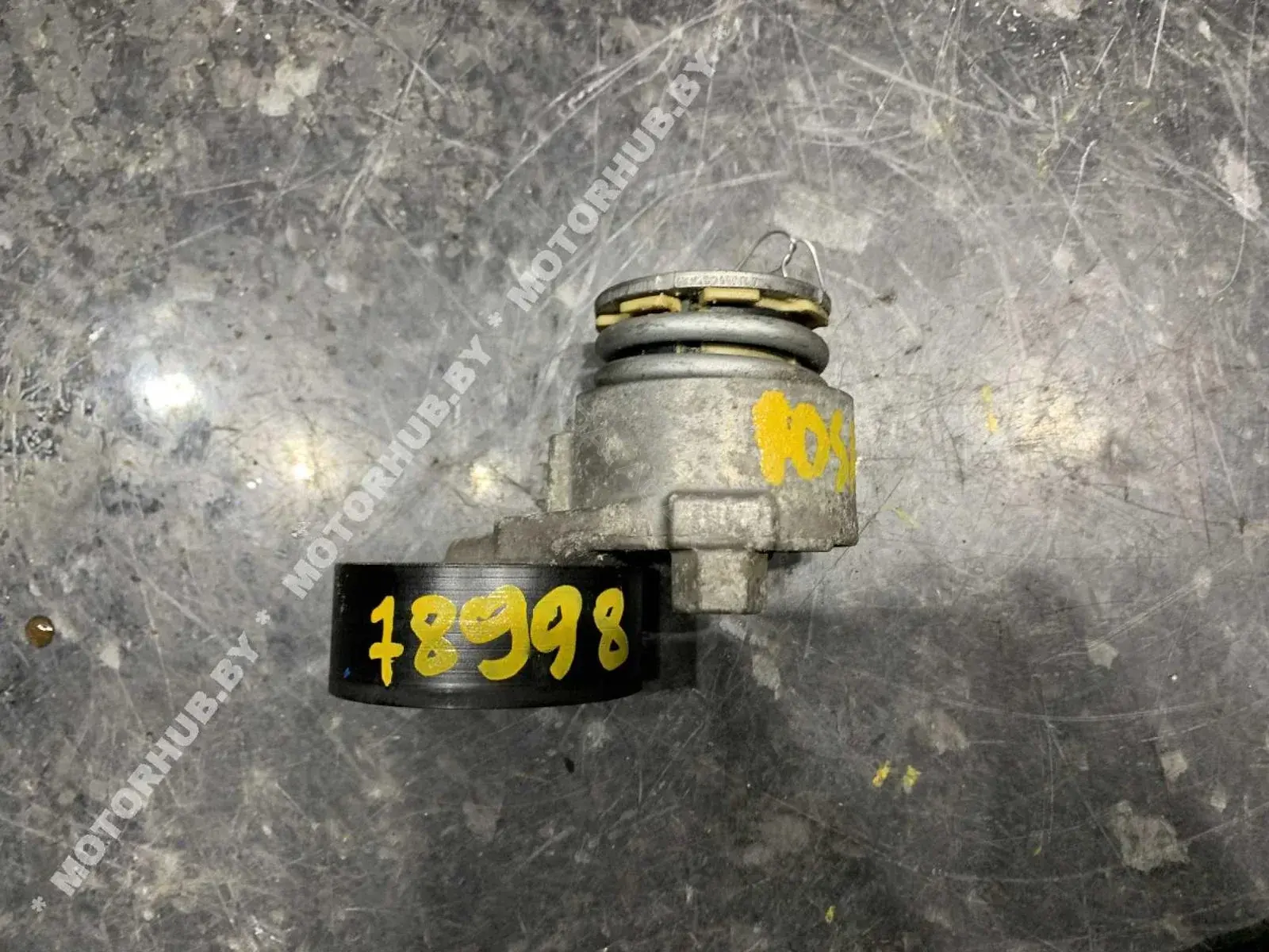 Натяжитель ремня генератора 117501083R