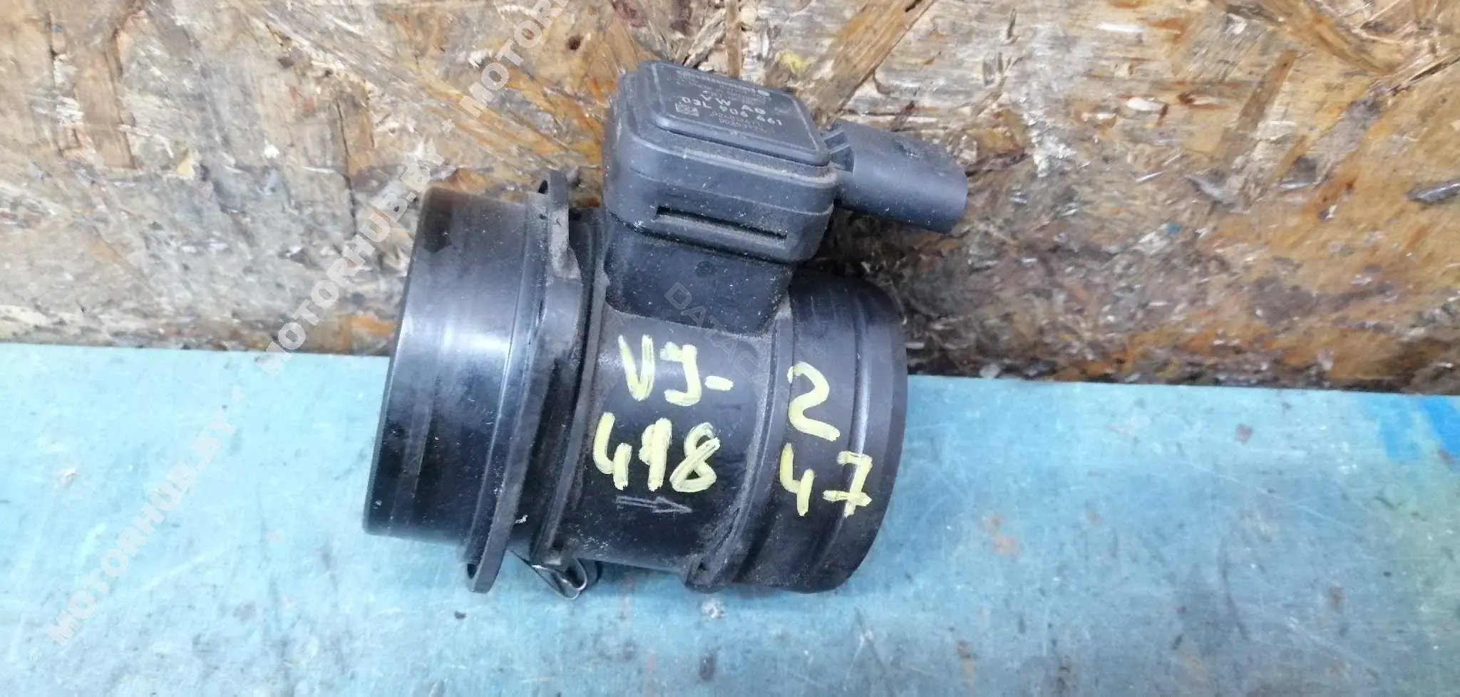 Расходомер воздуха 03L906461
