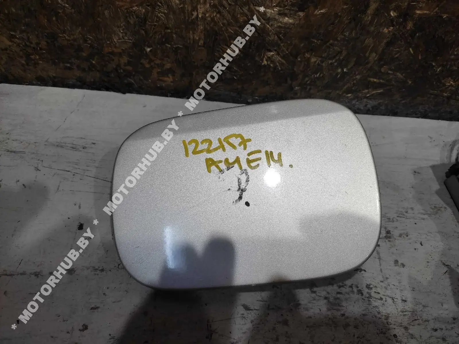 Крышка лючка топливного бака A0005843117