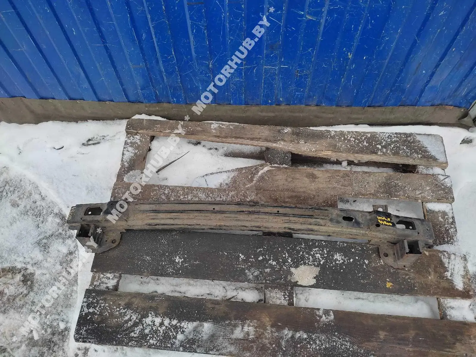 Усилитель бампера 00043200