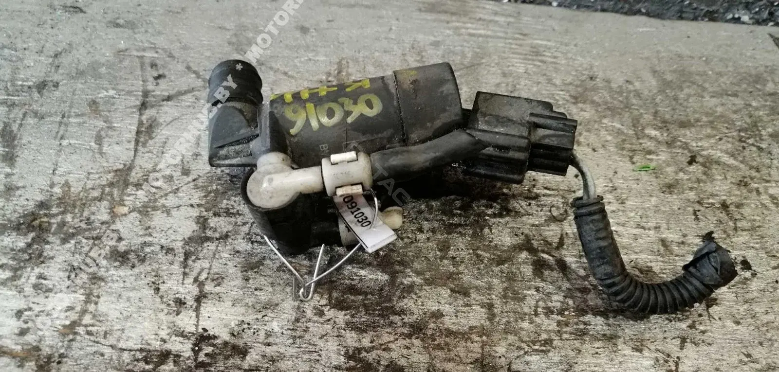 Насос омывателя BV6117K624B