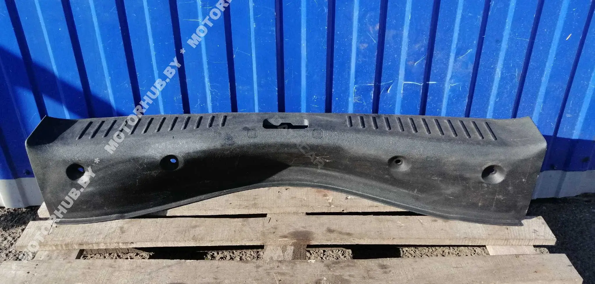 Обшивка багажника 4M51A40352ADW