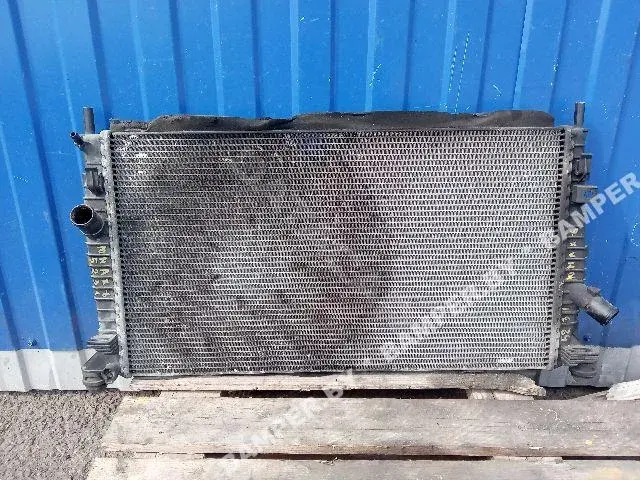 Радиатор охлаждения 3M5H8005TJ