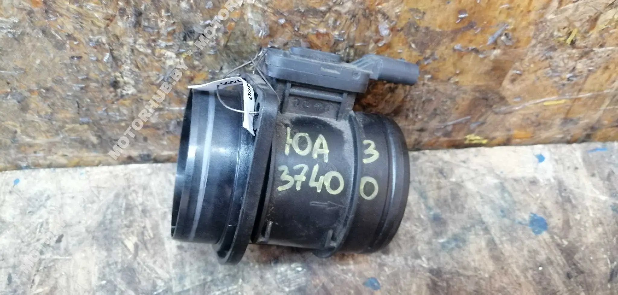 Расходомер воздуха 04L906461B