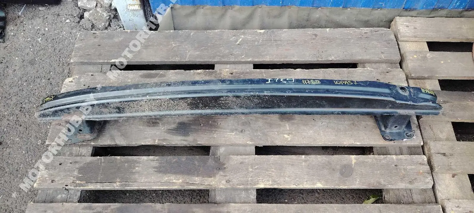 Усилитель бампера 3AA807558