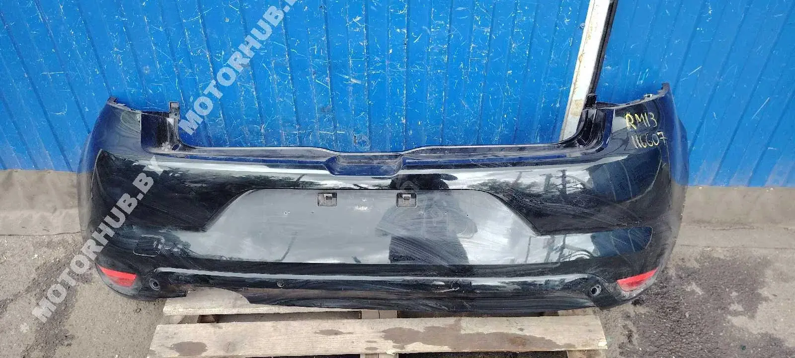 Задний бампер 850220498R