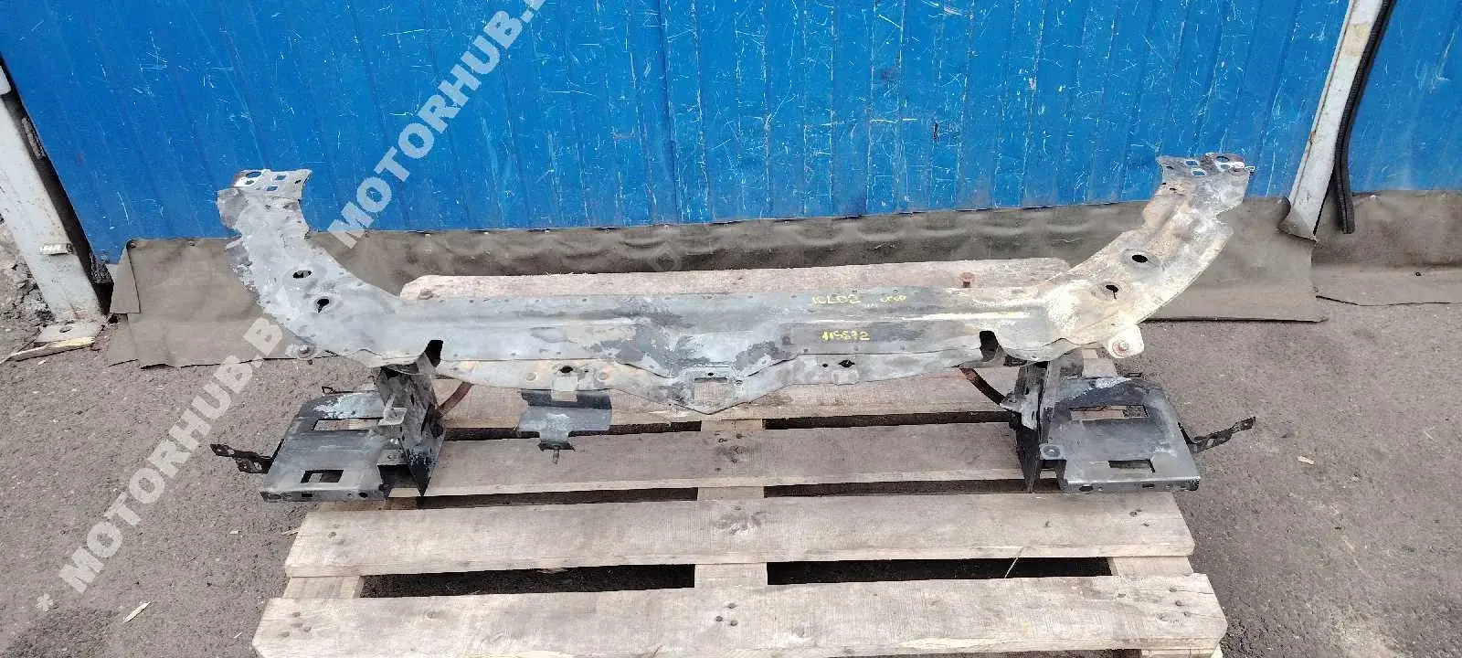 Панель передняя 00115872