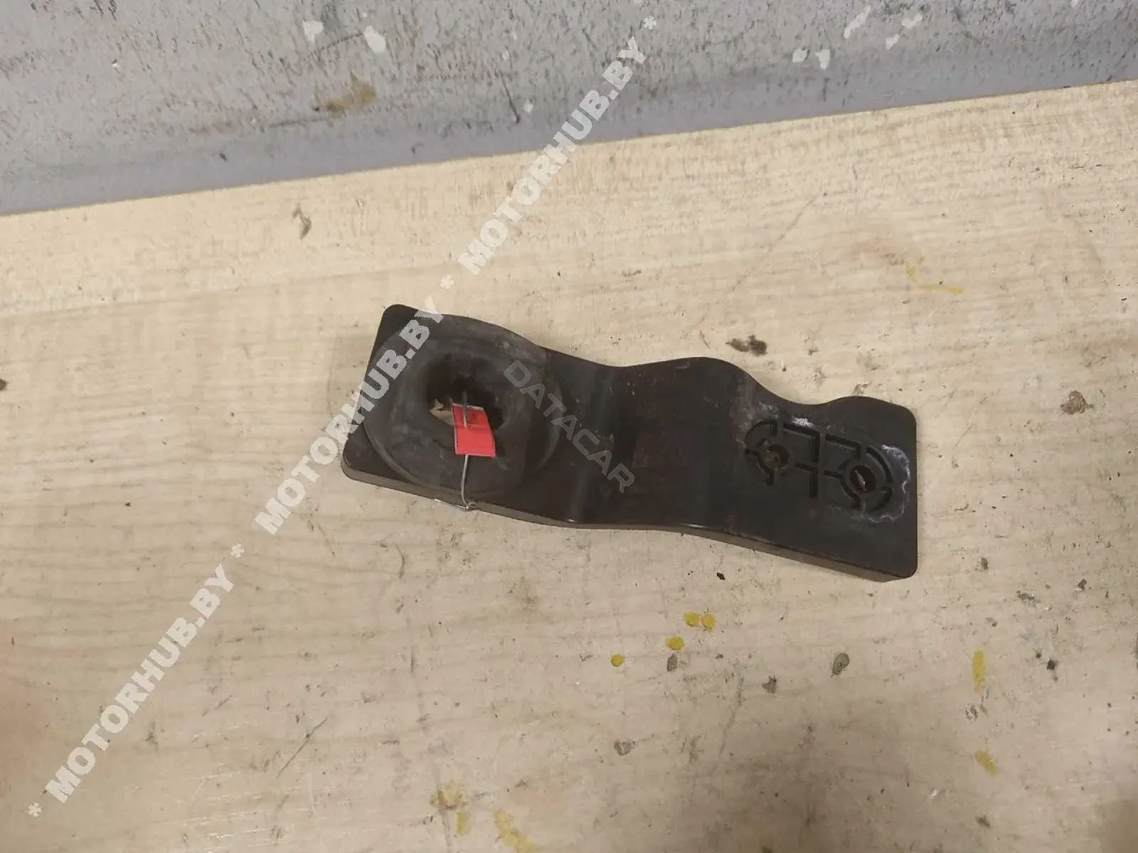 Кронштейн радиатора GX738K336AD
