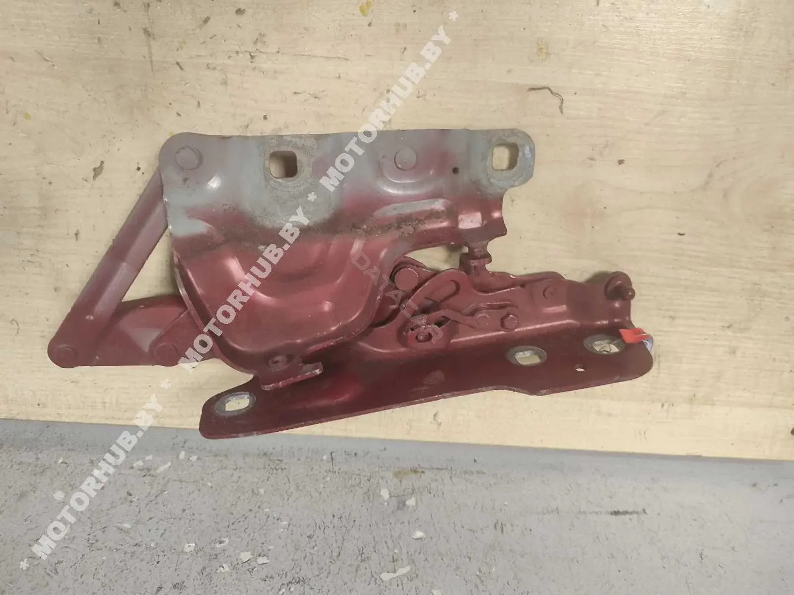 Петля капота GX7316800AE