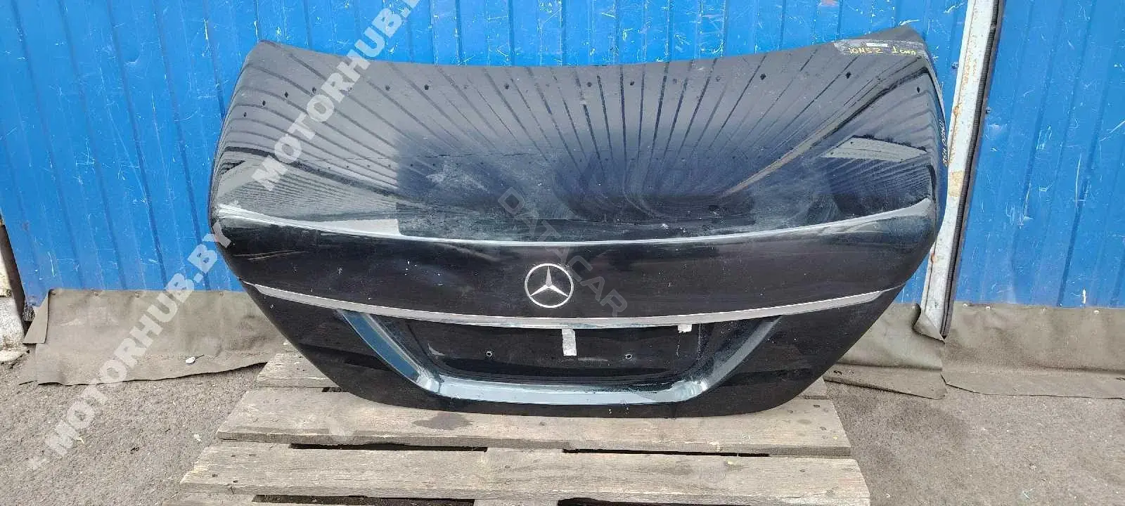 Крышка багажника 00113720