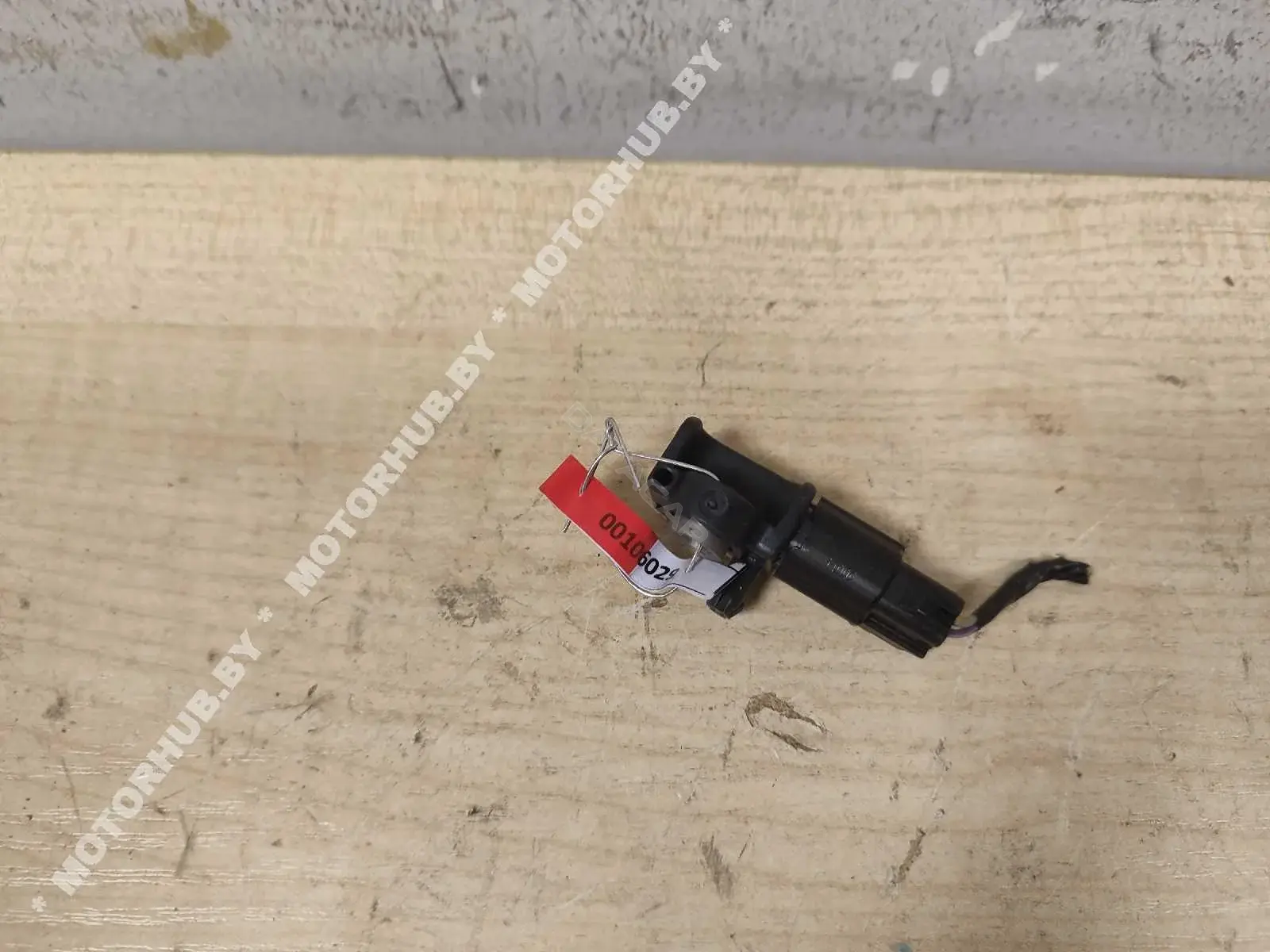 Датчик удара AM5T14B342AA