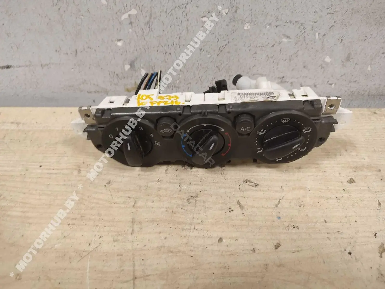 Блок управления климат-контролем 7M5T19980AA