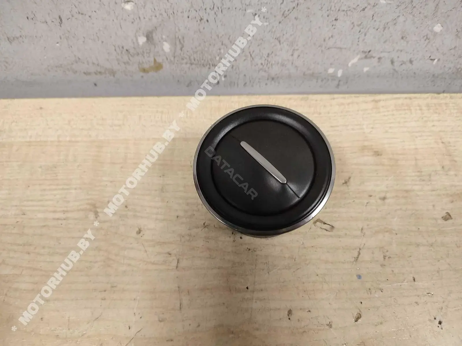 Дефлектор обдува салона 00105857