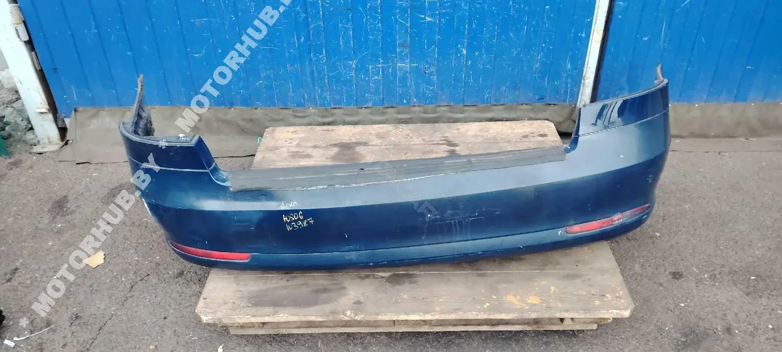 Задний бампер 1Z5807421F