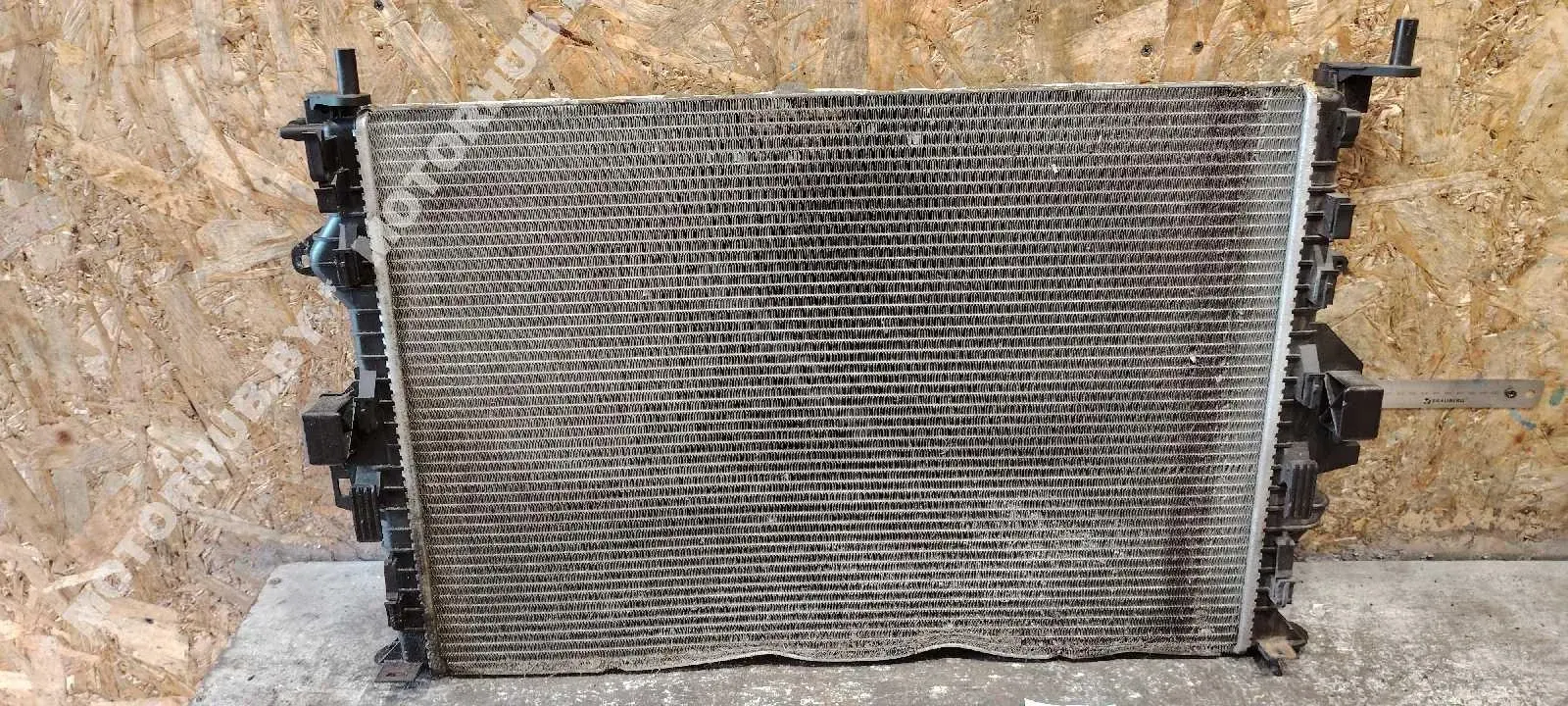 Радиатор охлаждения 6G918005FD