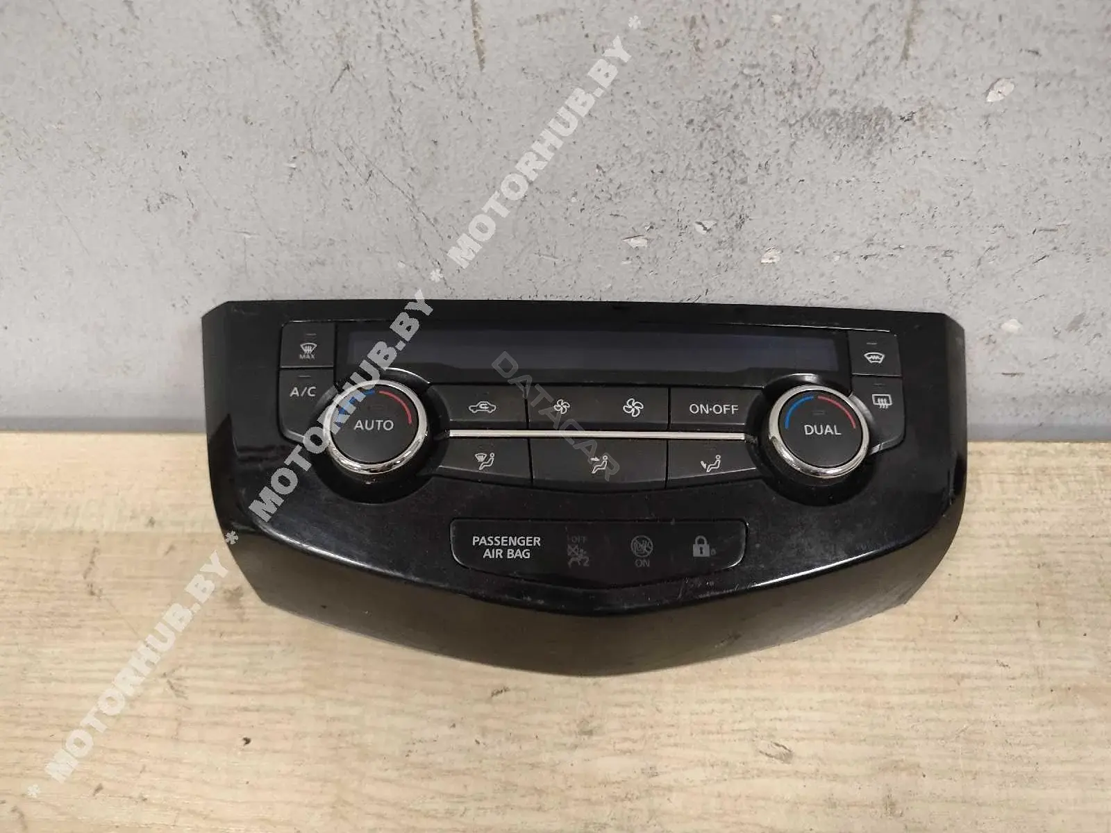 Блок управления климат-контролем 275004EA1A