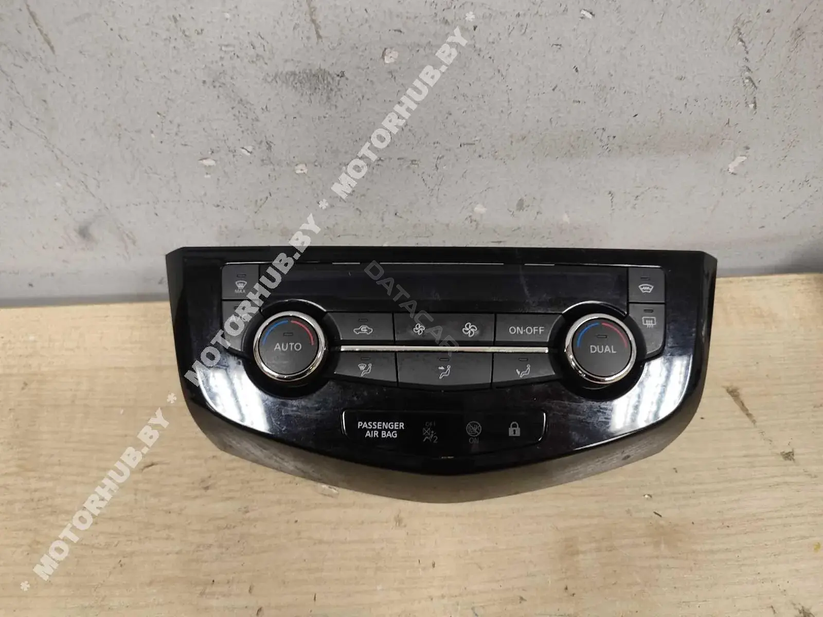 Блок управления климат-контролем 275004EA1A