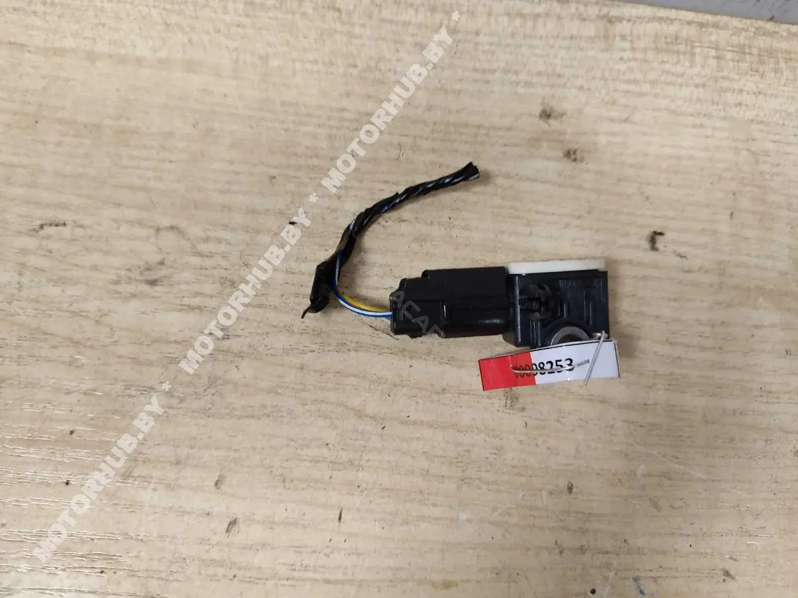 Датчик удара F1ET14B345AA