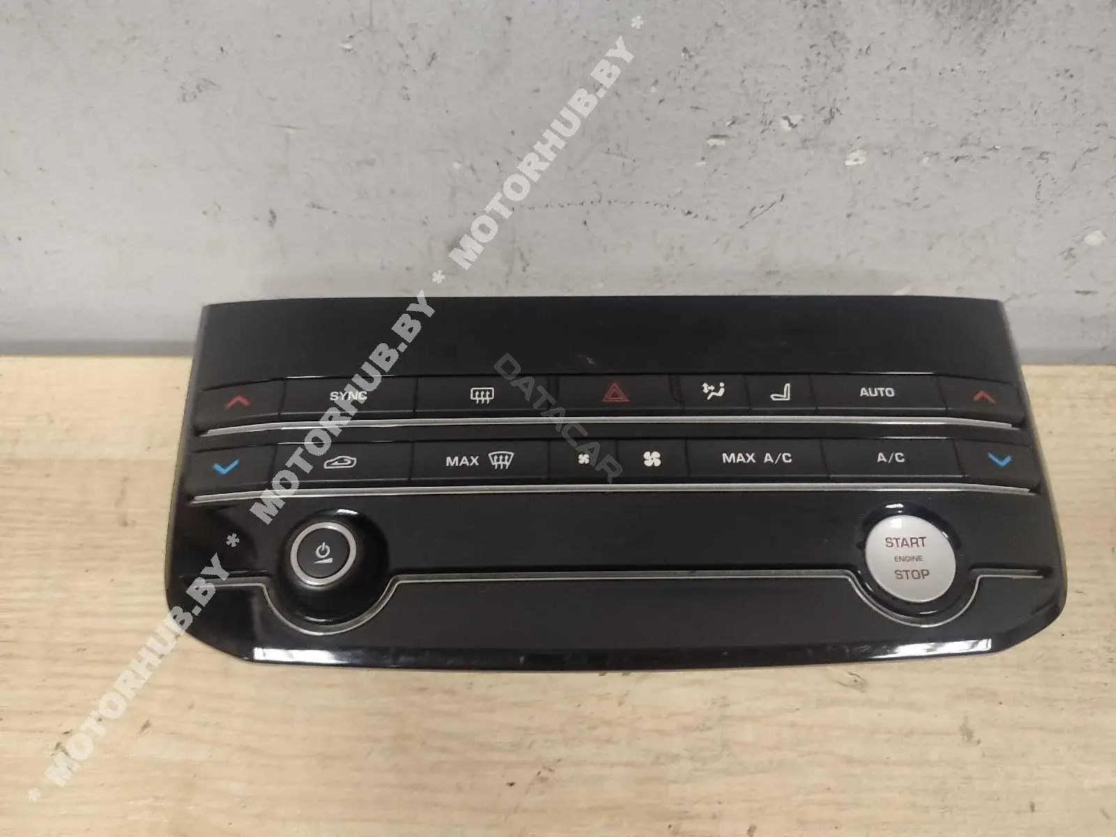 Блок управления климат-контролем GX7318C858GF