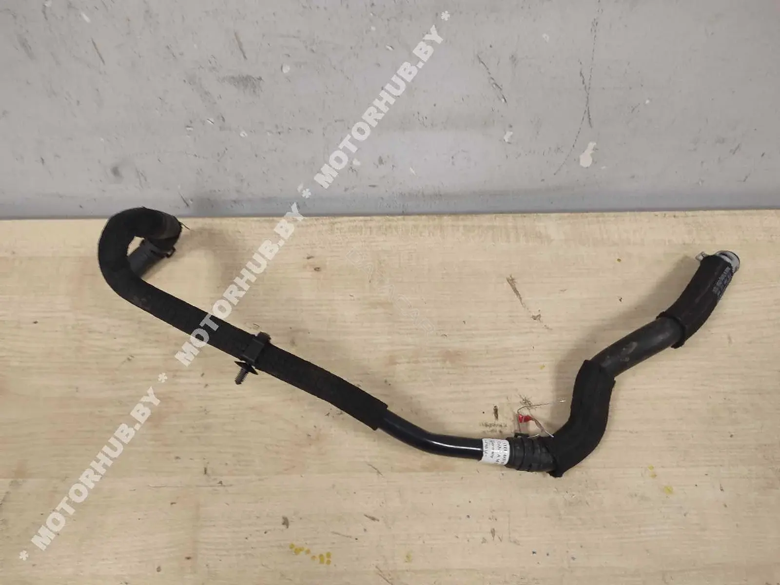 Патрубки системы охлаждения 4KR122109, 4KR819332A