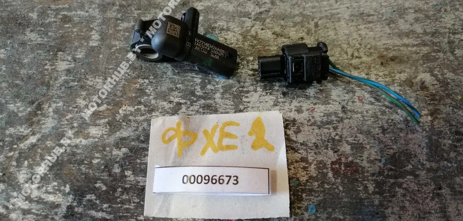 Датчик удара FK7214B342AA