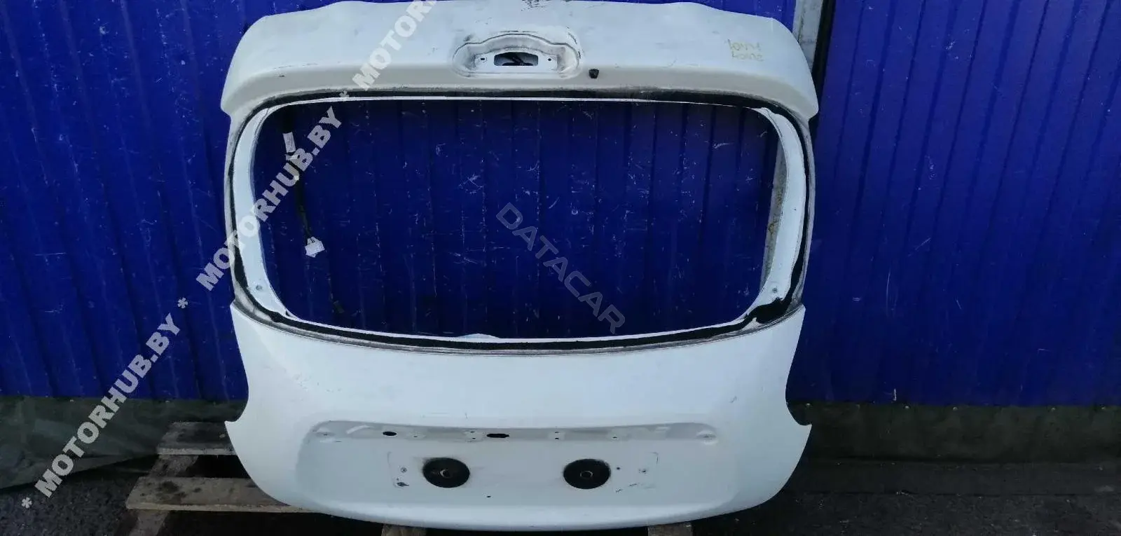 Крышка багажника 00040472S