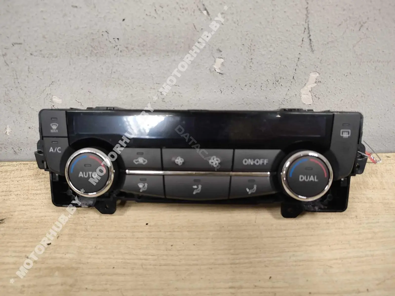Блок управления климат-контролем 275004EA0A