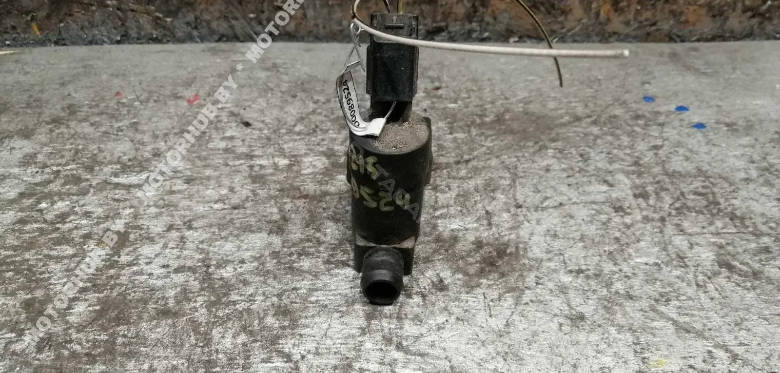 Насос омывателя 1S7117K624FE