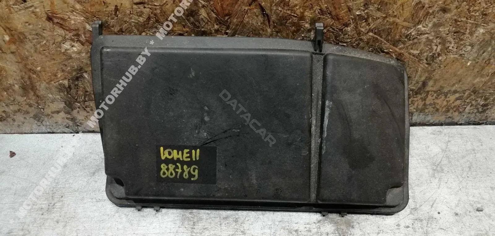 Крышка блока предохранителей 1635400182