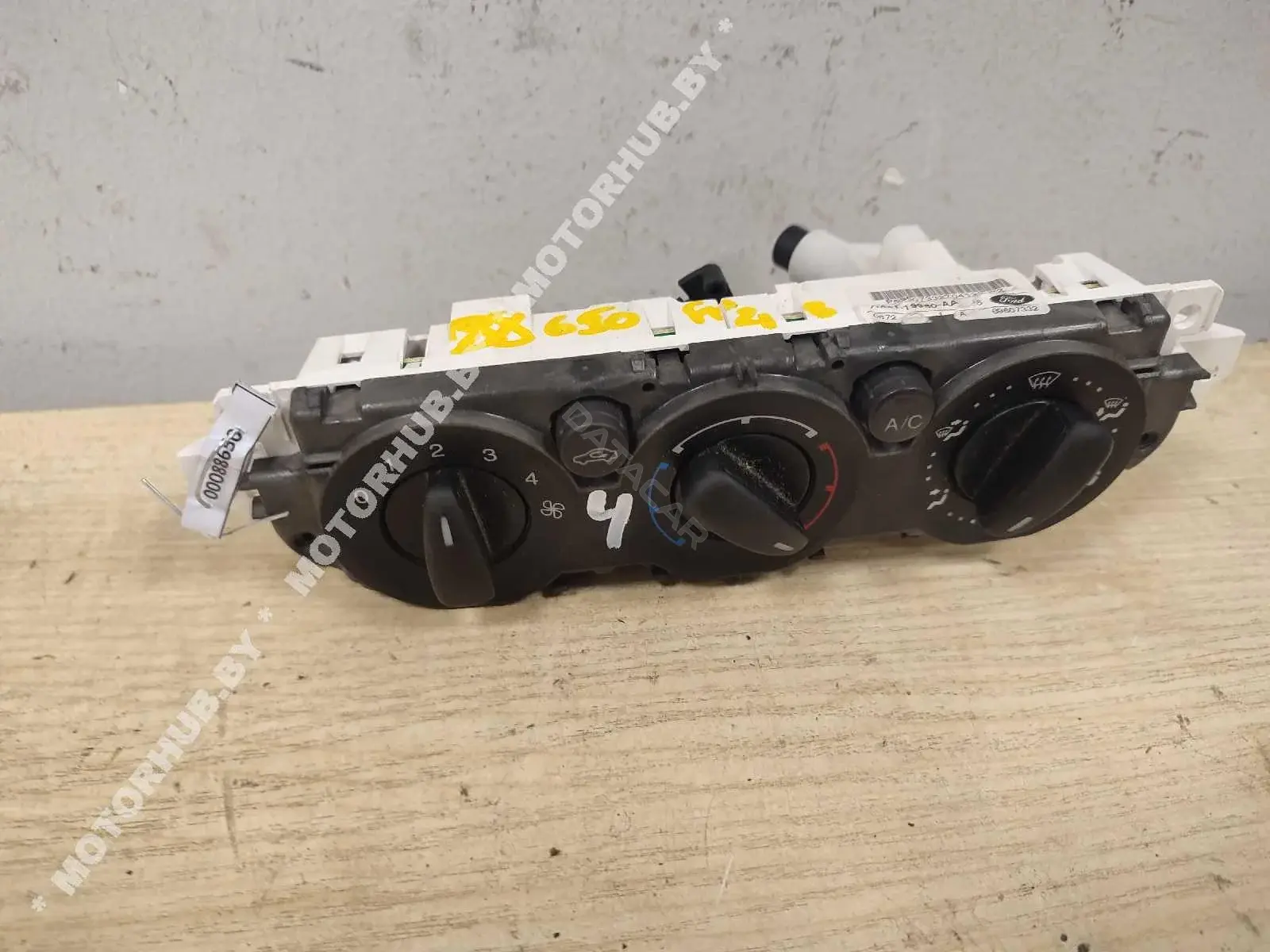 Блок управления климат-контролем 7M5T19980AA