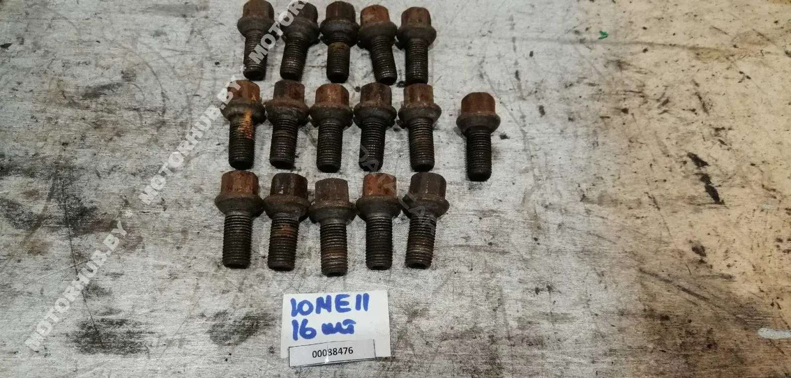 Болт колесный 00088476