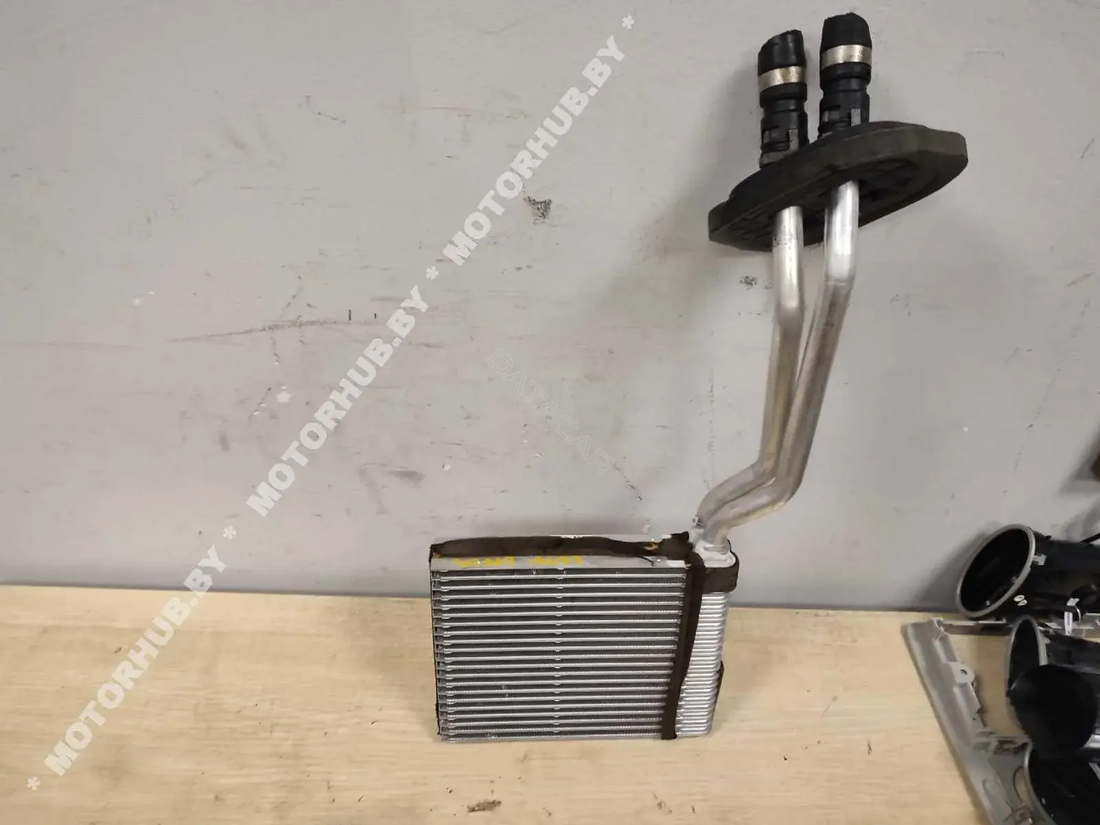 Радиатор печки 3M5H18476EA