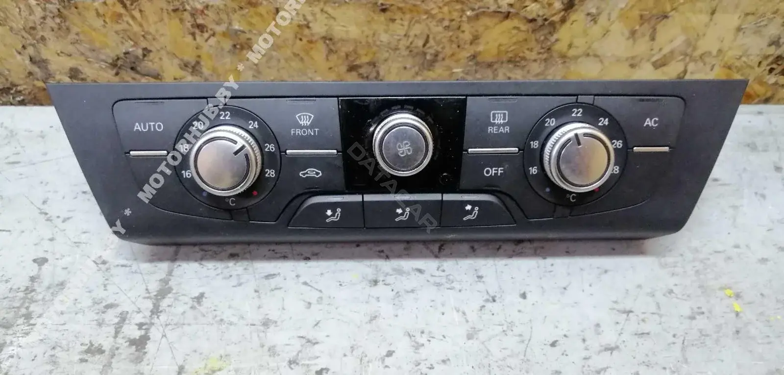 Блок управления климат-контролем 4G0820043G