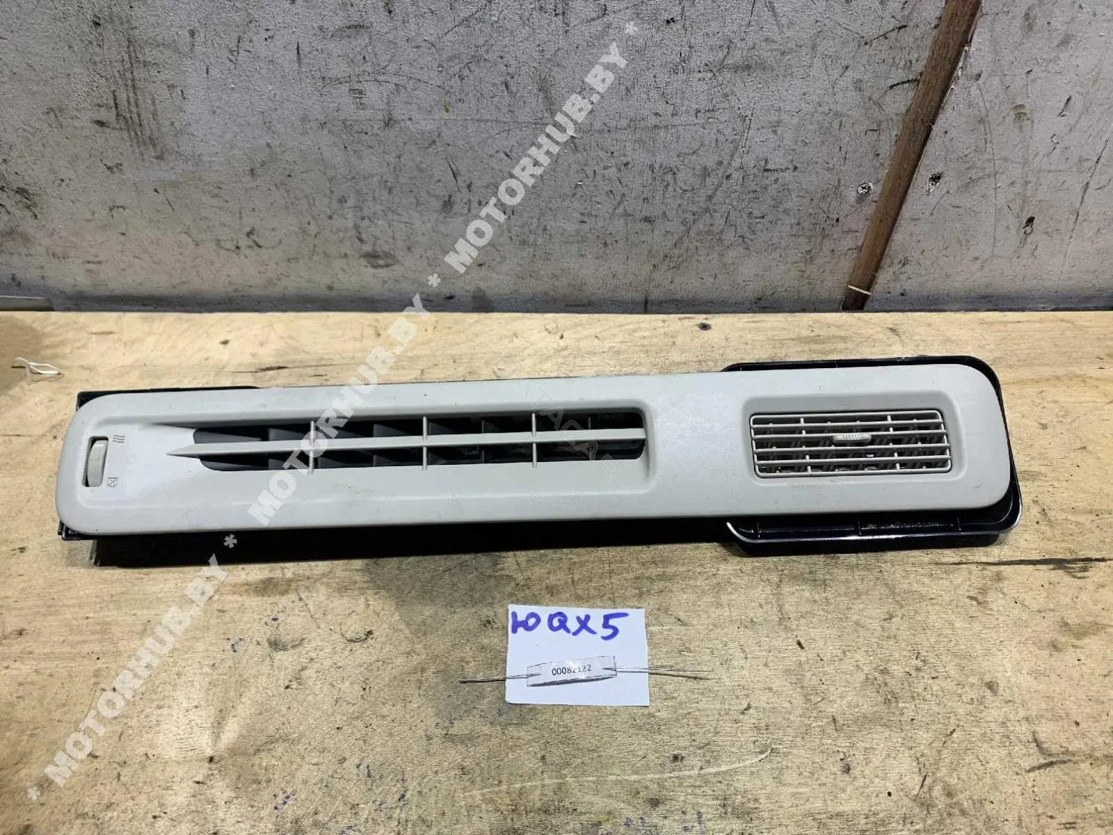 Дефлектор обдува салона FK585931100