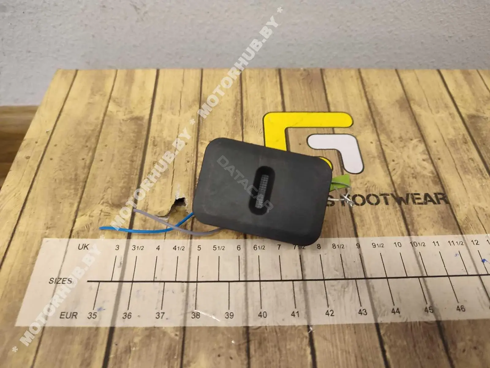 Плафон освещения салона A284760020