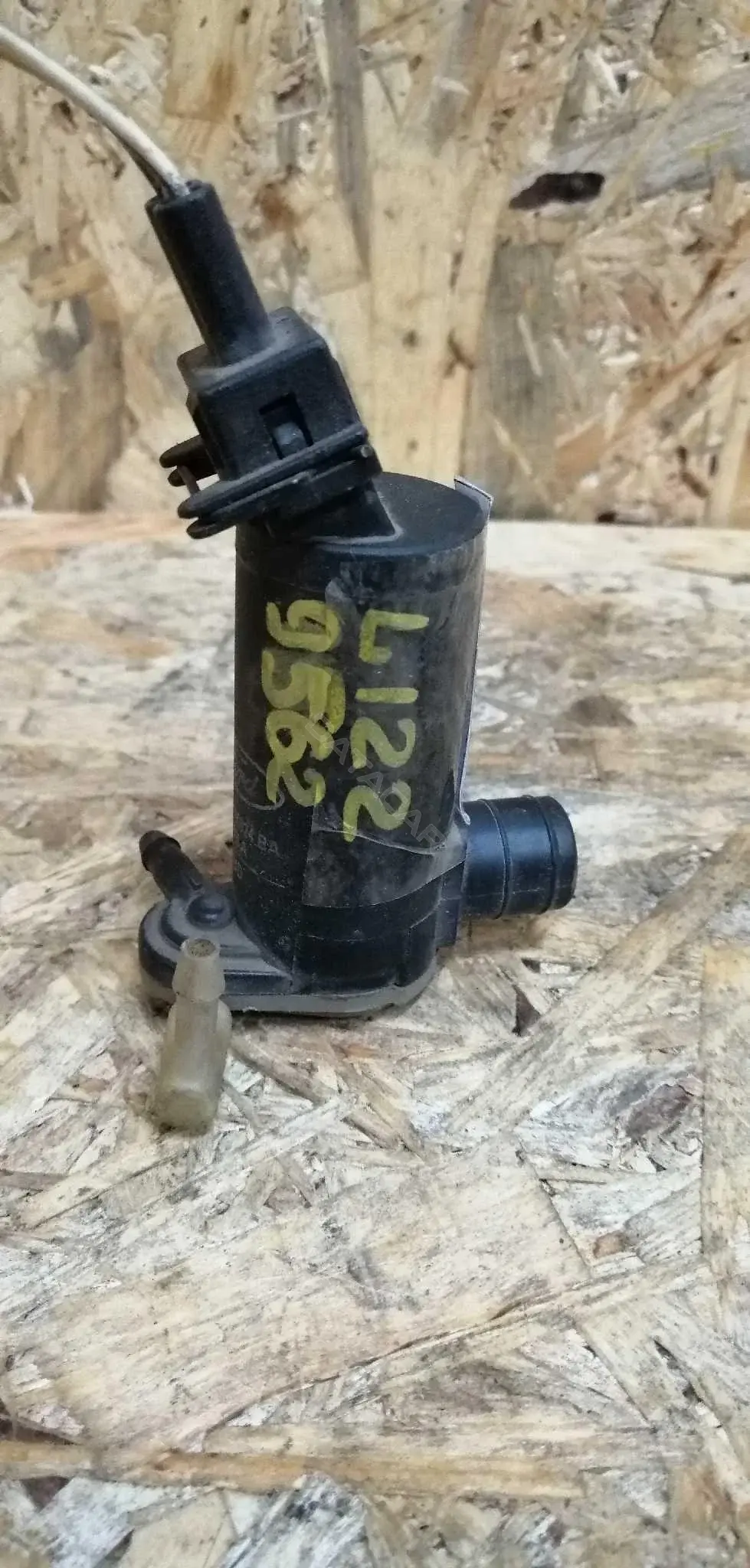 Насос омывателя 2S6T17K624BA