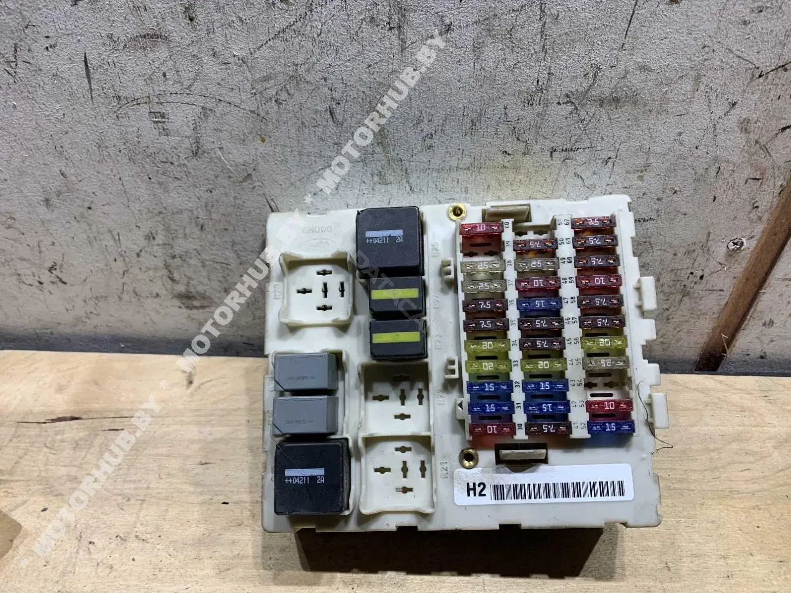 Блок предохранителей 2M5T14A073BE