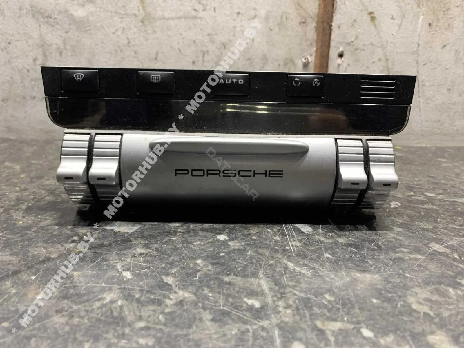 Блок управления климат-контролем 7L5907040BT