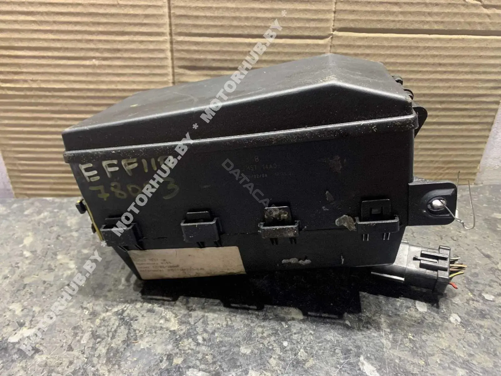 Блок предохранителей 2M5T14A067BB