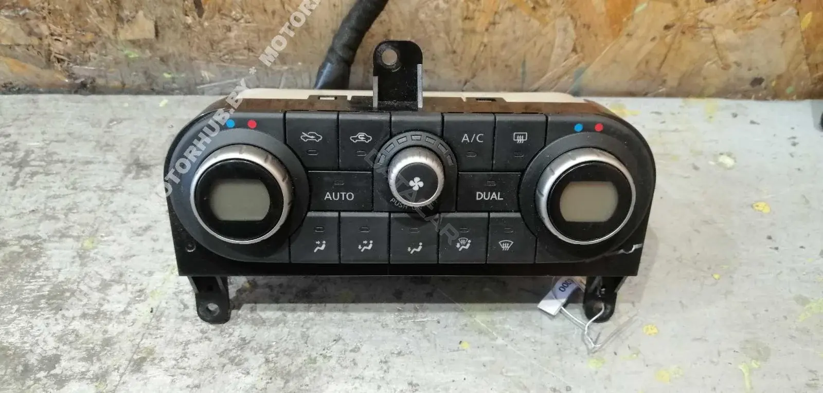 Блок управления климат-контролем 27500JD40B