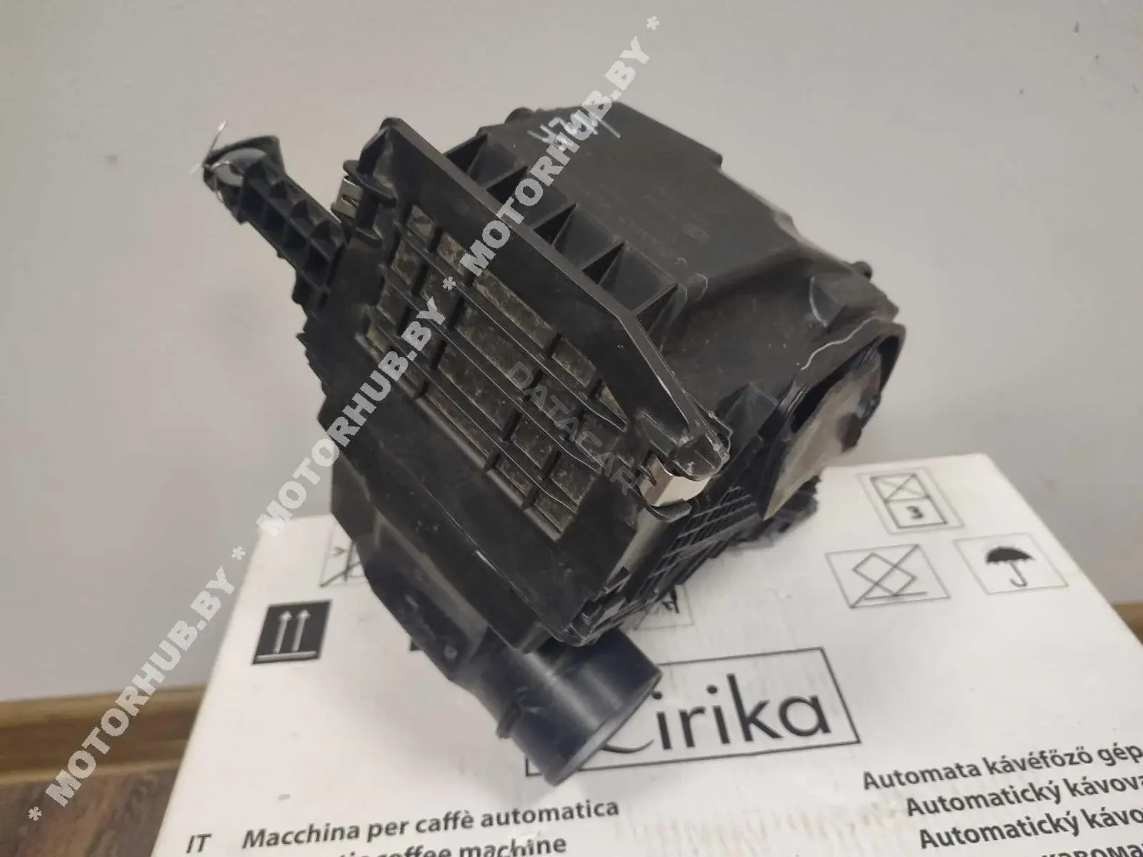 Корпус воздушного фильтра 165002896R