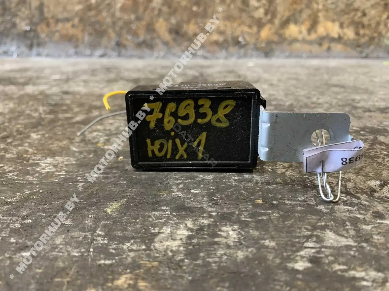 Датчик звукового сигнала (зуммер) 957103K000