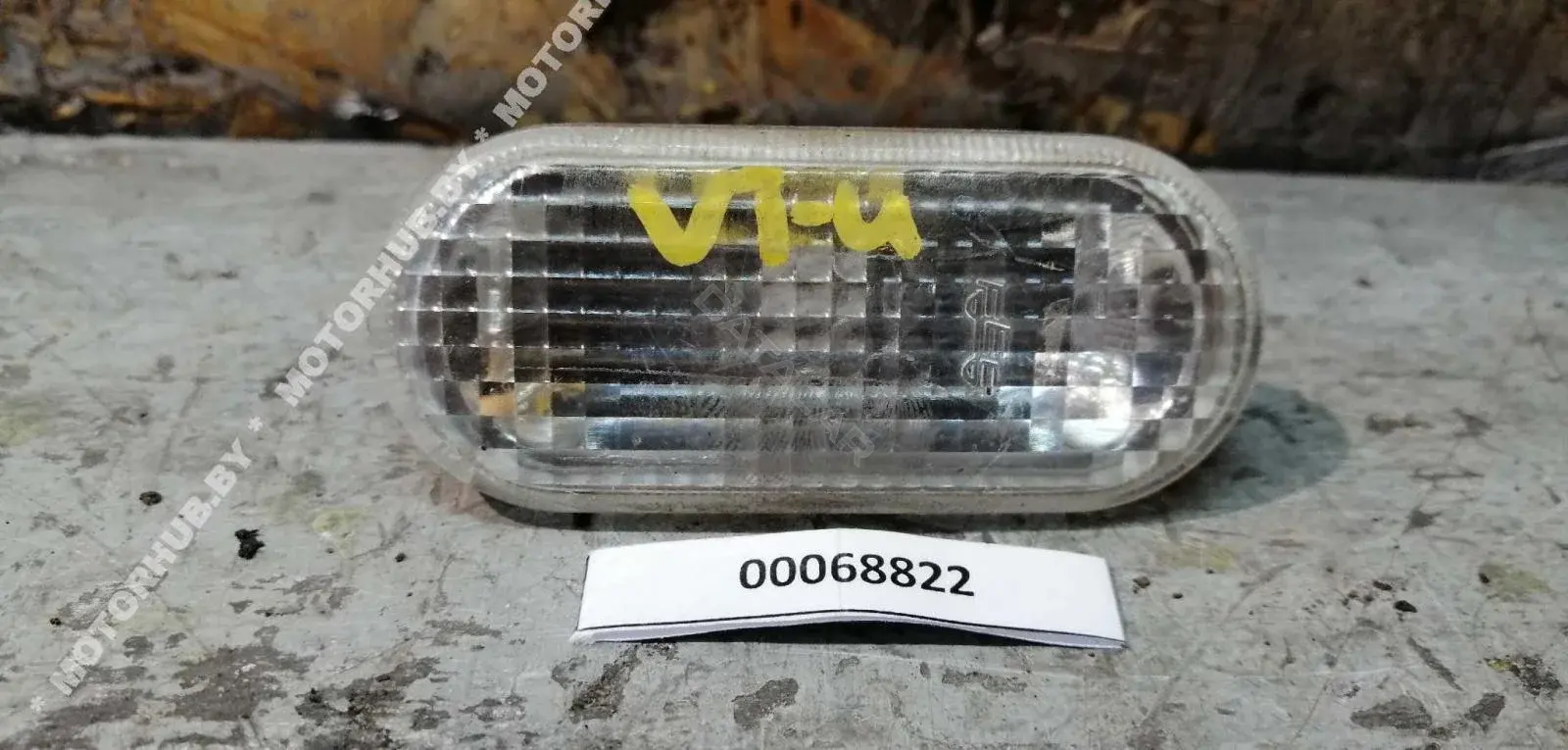 Плафон освещения салона 7L0947237