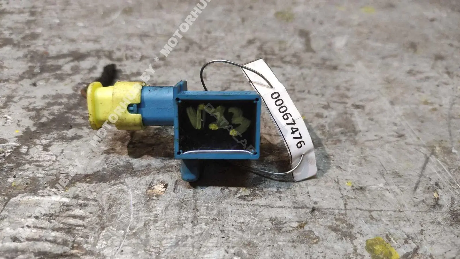 Датчик удара 5K0959351A