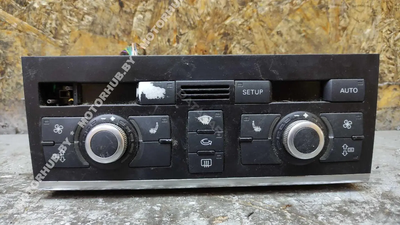 Блок управления климат-контролем 4L0820043F
